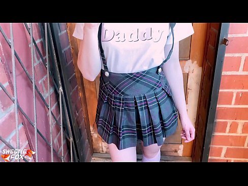 ❤️ Schoolgirl ດູດ dick ຂອງນາງເລິກແລະ fucks ແທນທີ່ຈະຫ້ອງຮຽນ. ຮູບໂປ້ງາມ ທີ່ lo.pornoboden.ru ﹏